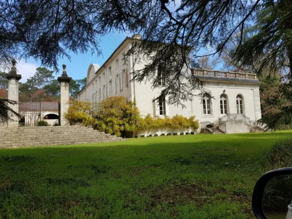 Château 20 pièces 936 m²