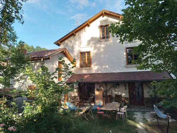 Maison 122m2, garage, dépendances sur 3800m2 de terrain