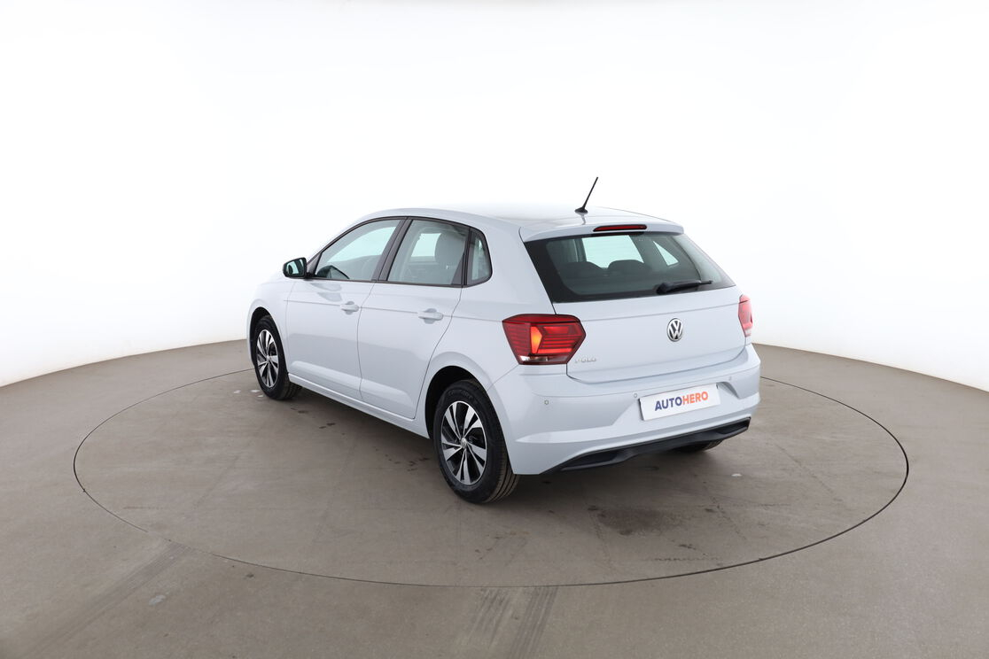 Volkswagen Polo 1.0 Confortline — photo 3
