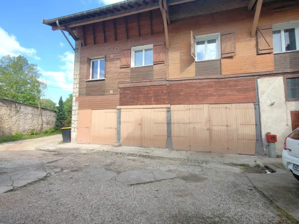 Garage ou petit entrepôt loué - Investissement locatif à Nuits-Saint-Georges