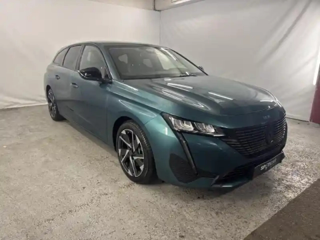 Peugeot 308 sw phev 180ch allure e-eat8 — photo 3