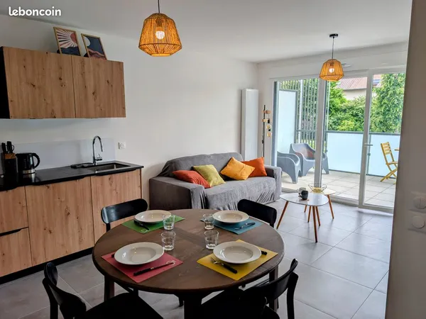 Location T2 meublé 43m2 + grande terrasse Sud