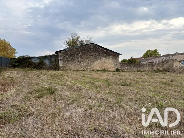Terrain 764 m²