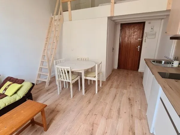 Location d'un beau studio 26M2 plein centre d'Aix-les-bains