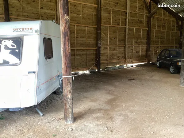 Location emplacement stationnement camping car