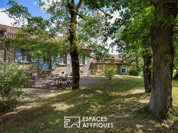 Propriété de charme avec gîtes et réception en plein vignoble