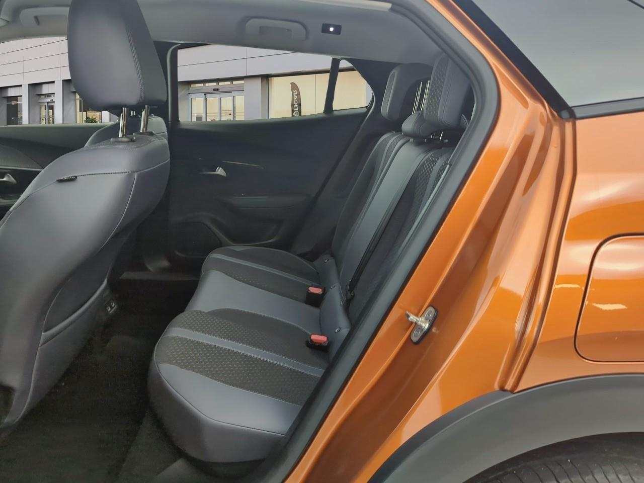 Peugeot 2008 puretech 100 s&s bvm6 allure — photo 10