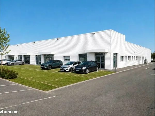 IMMEUBLE 1407 m² POITIERS