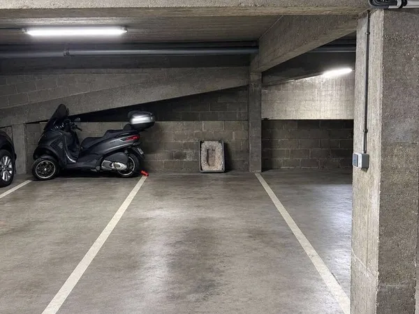 Parking 11 m²