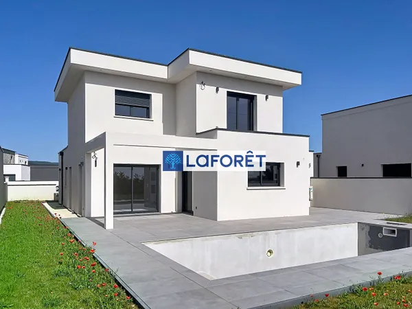 Maison 5 pièces 140 m²