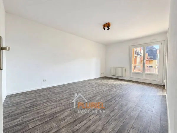 Studio 1 pièce 30 m²