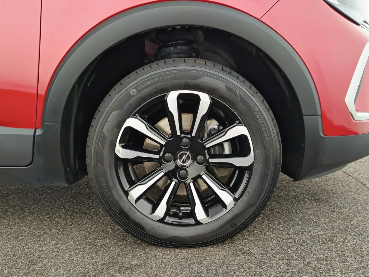 Opel Crossland 1.2 turbo 110 ch bvm6 elegance — photo 11