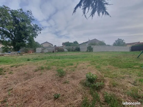 Terrain 1 409 m² Pusignan