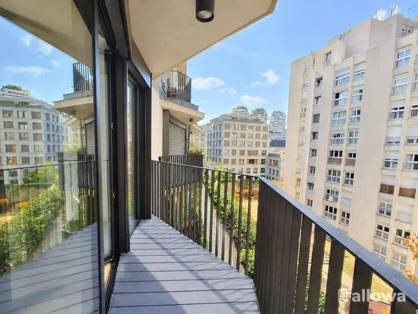 Studio 1 pièce 40 m²