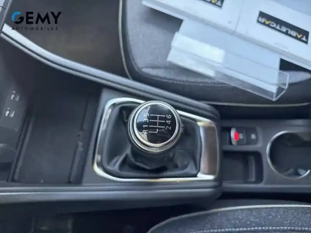 Renault Captur tce 115 ch — photo 28