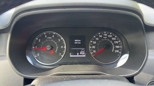Dacia Duster 1.5 dCi 115 - Prestige – 2021 – 66932 km – Diesel – Boîte Manuelle — photo 17