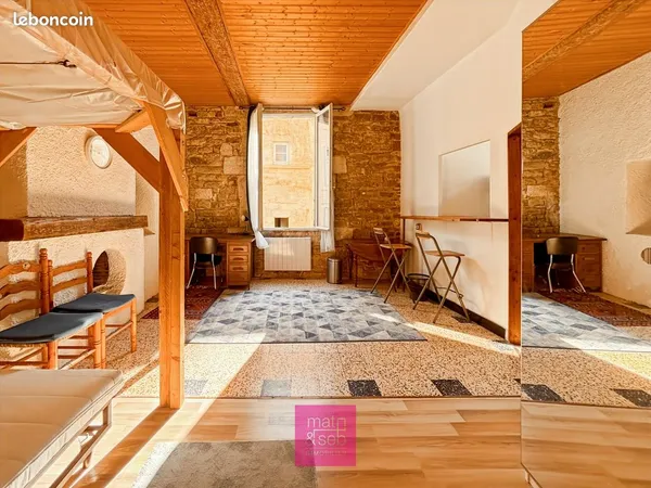 Studio 1 pièce 33 m²