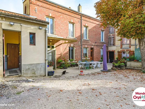 Immeuble 1240 m²