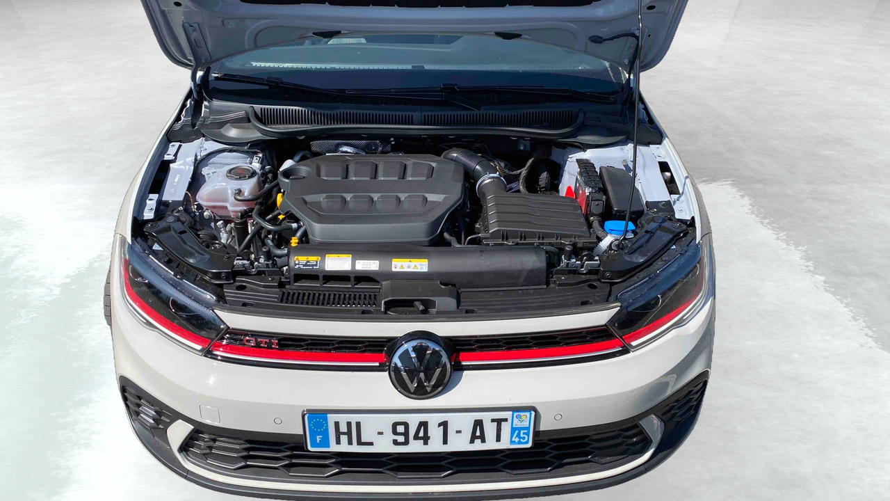 Volkswagen Polo 2.0 TSI 207 S&amp;S DSG7 — photo 15