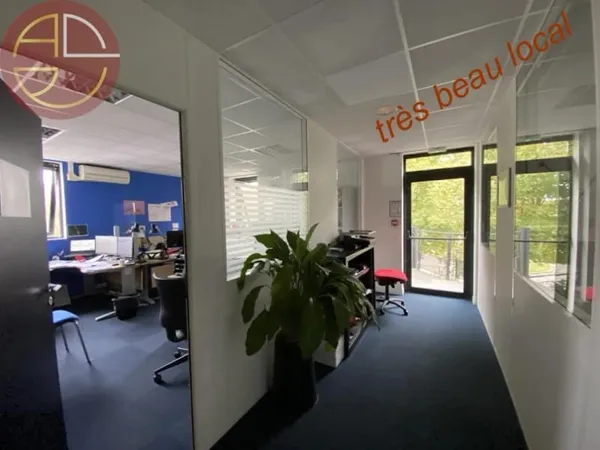 Bureau 1158 m²