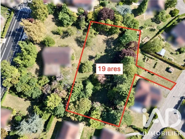 Terrain 1900 m²