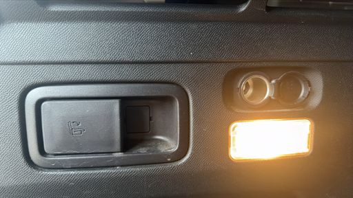 Peugeot 3008 1.2 PureTech 130 - Active – 2020 – 57608 km – Essence – Boîte Manuelle — photo 7