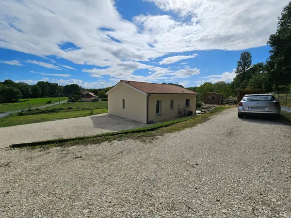 Maison neuve climatisée au calme