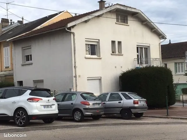 Location d'un appartement T3 situé dans une maison individuelle