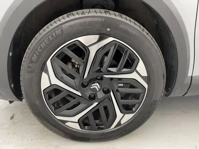 Citroën C4 puretech 130 s&amp;s eat8 — photo 17