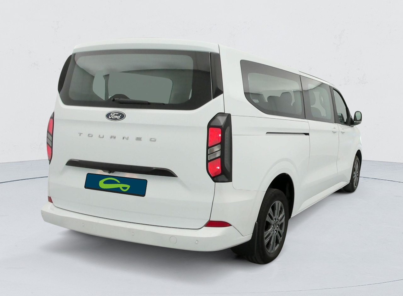 Ford Tourneo Custom — photo 5