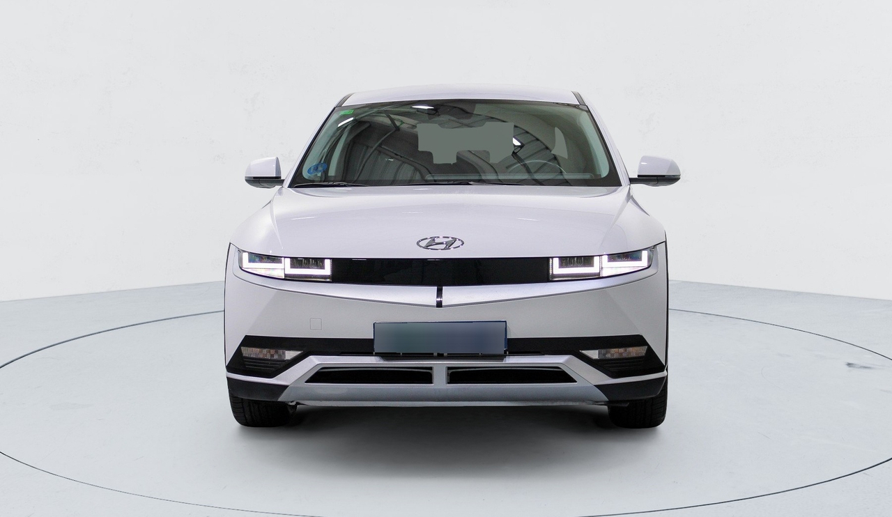 Hyundai Ioniq 5 — photo 8