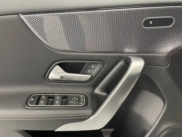 Mercedes Classe A 200 d 8g-dct — photo 27