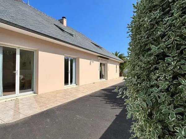 Maison 8 pièces 210 m²