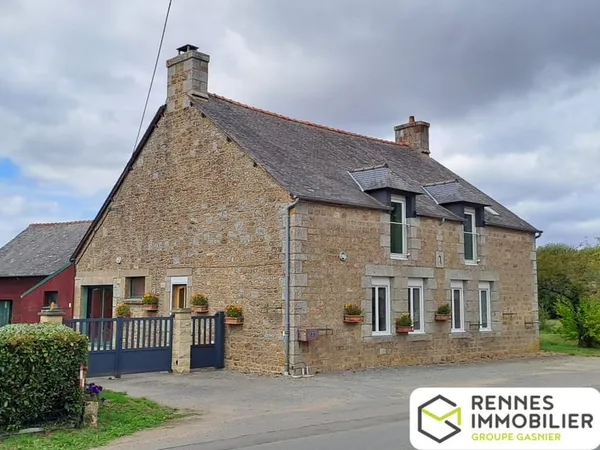 Maison sur un terrain de 9700m² .