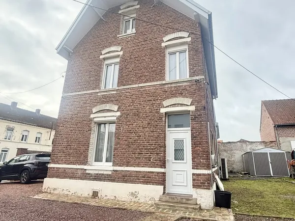 Maison 9 pièces 140 m²