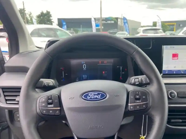 Ford Transit Courier fourgonnette 1.0 ecoboost 125ch trend dct7 — photo 7