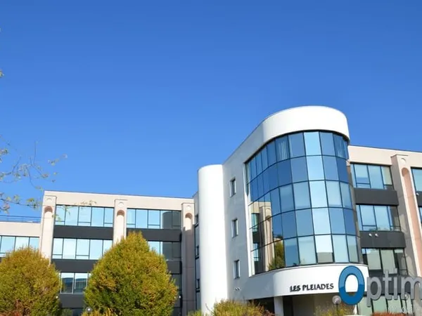 Bureau et espace de travail Location Annecy  437m² 5900€