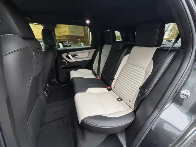 Land Rover Discovery Sport p300e phev awd bva — photo 11