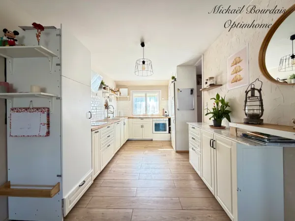 Maison familiale avec potentiel, au calme et proche de toutes commodités - 130 m² habitables + sous-