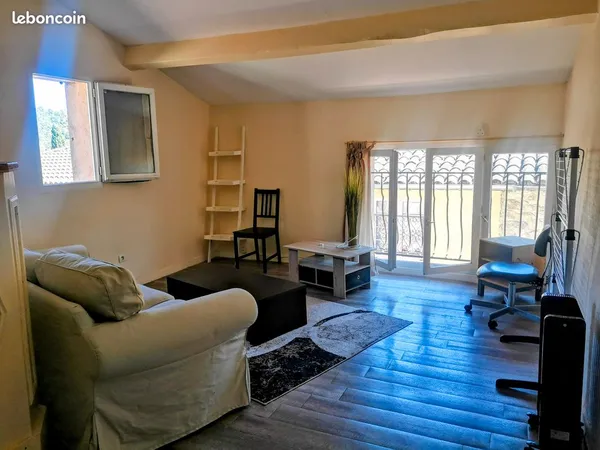 Location meublee duplex mezzanine Valbonne Village centre