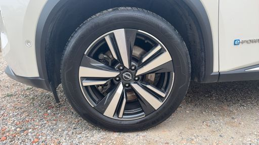 Nissan X-Trail 1.5 DIG-T 213 e-power e-Force 4WD - Tekna – 2023 – 71941 km – Hybride essence – Boîte Automatique — photo 24