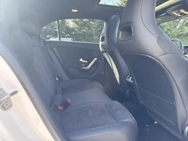 Mercedes Classe A 200 d amg line — photo 21