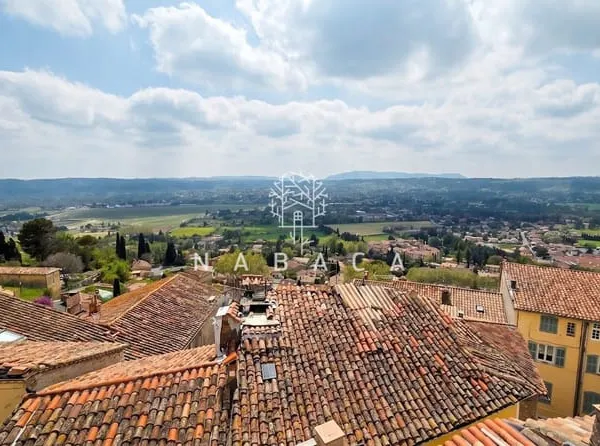 Joli duplex dans maison de village avec superbe vue