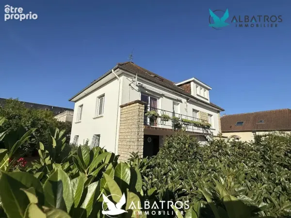 Maison 8 pièces 159 m²