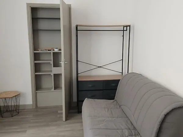 Studio meublé de charme 16,59 m² - Hypercentre Poitiers (Secteur Notre-Dame)