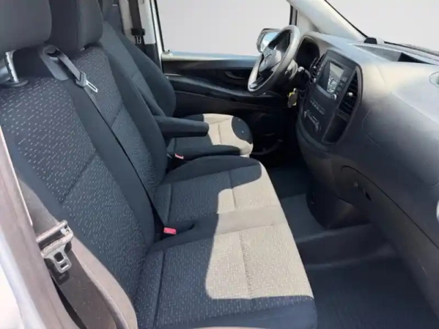 Mercedes Vito 114 cdi fourgon long bva 9g-tr — photo 6