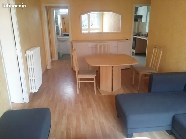 A vendre T3 lumineux avec balcon et cave Toulouse quartier Roquemaurel