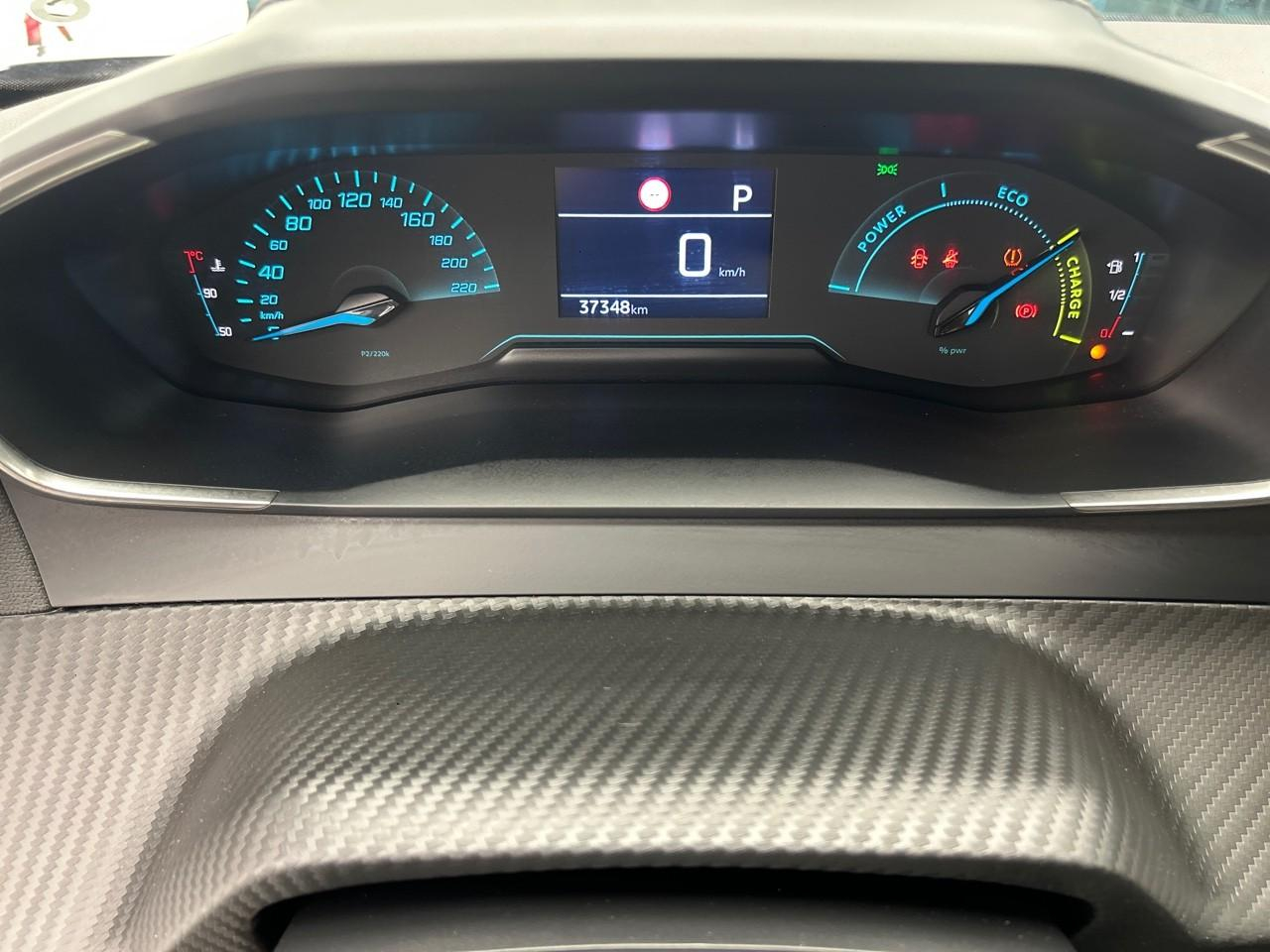 Peugeot 2008 hybrid 136 e-dcs6 active — photo 27