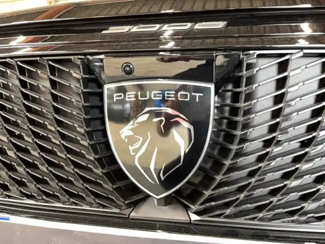 Peugeot 3008 electrique 210 ch 73 kwh — photo 20