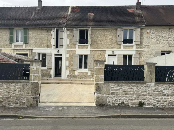 Maison en pierre Entièrement rénovée
